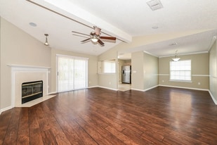 13758 Sea Mist Dr in Jacksonville, FL - Building Photo