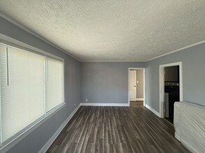 1729 Shawnee Ave SE in Massillon, OH - Building Photo - Building Photo