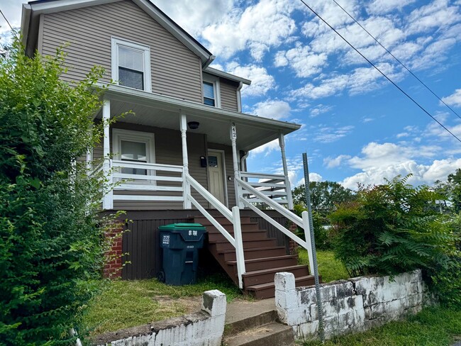 property at 342-6 1/2 6 1/2 St SW
