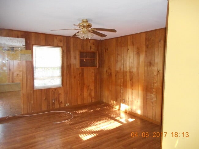 2115 Flipper St in Tallahassee, FL - Building Photo - Building Photo