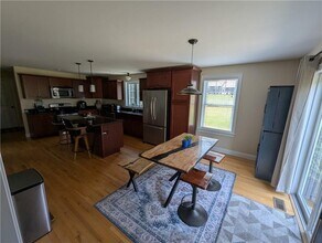 20 Vanderbilt Ln in Portsmouth, RI - Building Photo - Building Photo