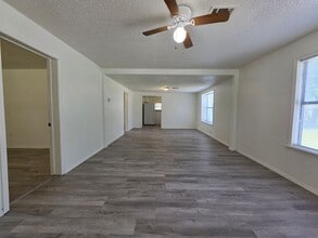 240 S Draper Ave in Shawnee, OK - Building Photo - Building Photo