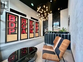 195 McCaul St in Toronto, ON - Building Photo - Building Photo