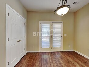 423 Evans Mill Dr in Dallas, GA - Foto de edificio - Building Photo