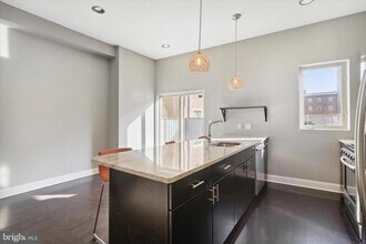 1353 N Mascher St in Philadelphia, PA - Building Photo - Building Photo