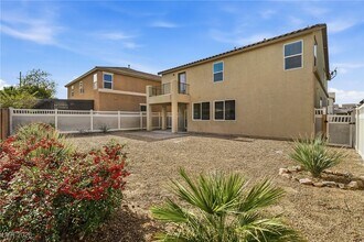 1148 Pine Cove Ct in Henderson, NV - Foto de edificio - Building Photo
