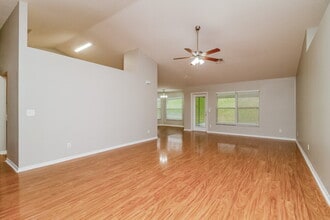 1923 Southern Oak Loop in Minneola, FL - Building Photo - Building Photo