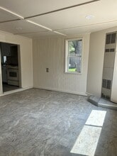 408 W Wheaton Ave in Clare, MI - Building Photo - Building Photo