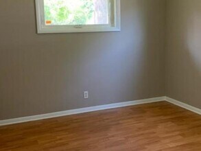 5411 W Lake Shore Dr in Wonder Lake, IL - Building Photo - Building Photo