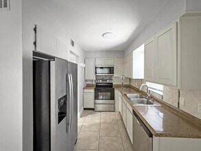 40 N Fairfax Ave in Winter Springs, FL - Building Photo - Building Photo