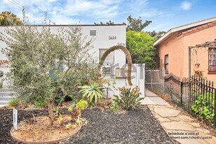 3416 1/2 Bronson Ave in Los Angeles, CA - Building Photo