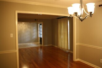 1833 Greensprings Ln in Memphis, TN - Building Photo - Building Photo