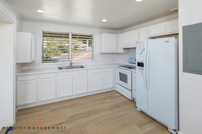 637 Wyllie St in Honolulu, HI - Building Photo