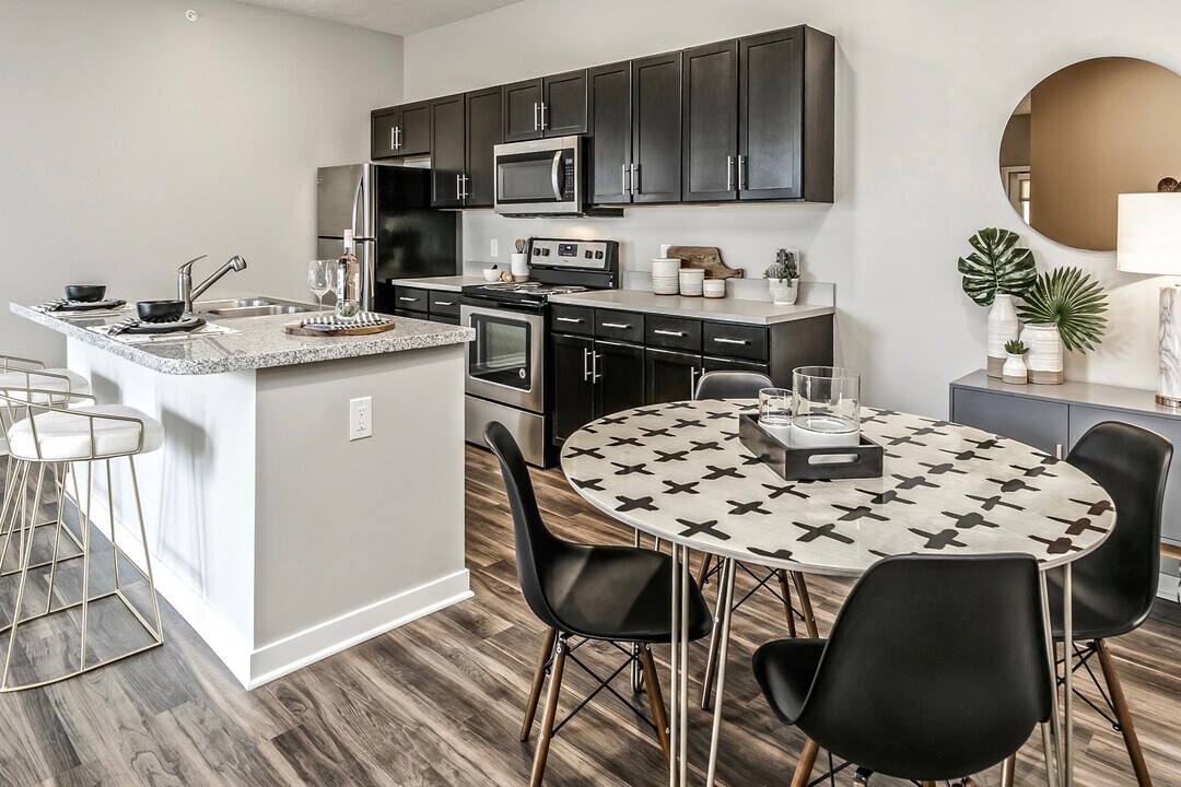 The Landings Apartments in Bellevue, NE - Building Photo