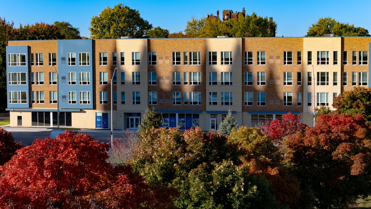 Cathedral Arts Apartments in Detroit, MI - Foto de edificio