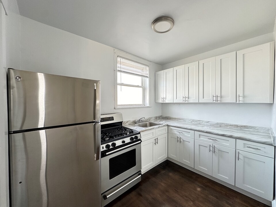 6945 N Paulina St in Chicago, IL - Building Photo