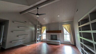 3065 N Quail Creek Dr in Fayetteville, AR - Building Photo - Building Photo