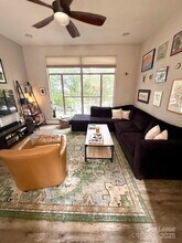 2048 Atherton Heights Ln in Charlotte, NC - Foto de edificio - Building Photo