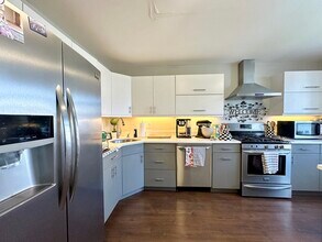 180 K St, Unit 2 in Boston, MA - Building Photo - Building Photo