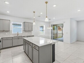 2870 Dolores Home Ave in Valrico, FL - Building Photo - Building Photo