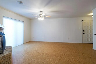 5626 Preston Oaks Rd in Dallas, TX - Building Photo - Building Photo
