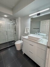 750 Pearson St, Unit 750 Pearson St #212 in Des Plaines, IL - Building Photo - Building Photo