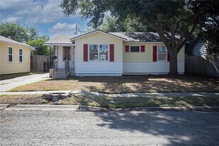 4334 Randall Dr in Corpus Christi, TX - Building Photo