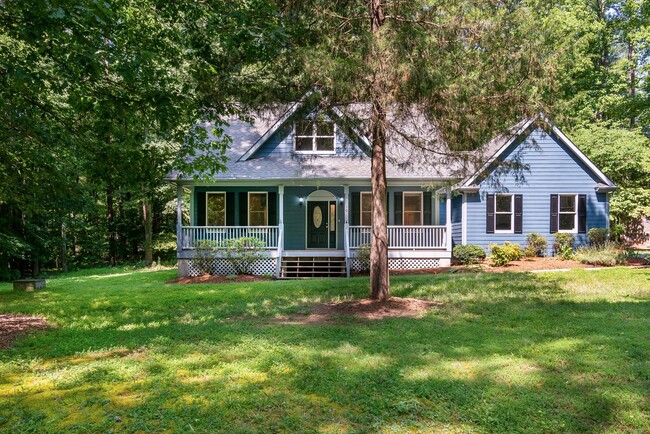 property at 10 Sourwood Ln