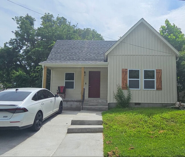 property at 405 Bender St