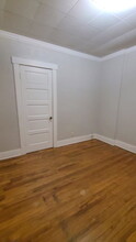 184 S Washington St, Unit 184 Floor 2 in Tiffin, OH - Building Photo - Building Photo