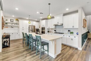 1410 Roth Pl in Woodland, CA - Building Photo