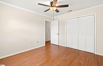 925 Cleveland St, Unit 218 in Greenville, SC - Building Photo - Building Photo