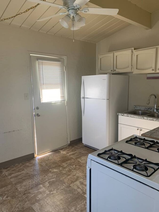 595 S 2nd St in El Cajon, CA - Building Photo - Building Photo