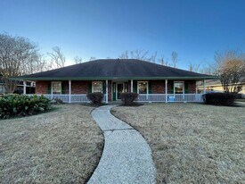 6428 Chippendale Dr in Baton Rouge, LA - Building Photo