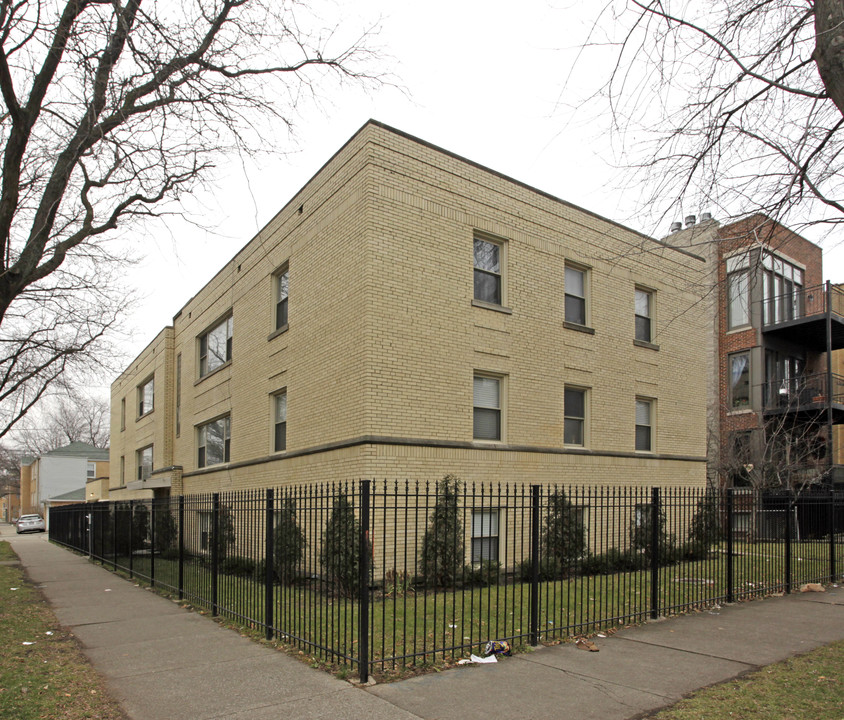 2640 W Granville Ave in Chicago, IL - Building Photo