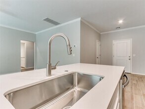 501 Trenton Rd in Norman, OK - Building Photo - Building Photo