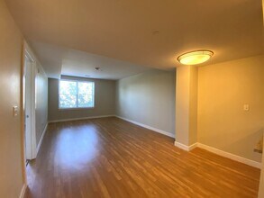 20 Pond St in Braintree, MA - Building Photo - Building Photo