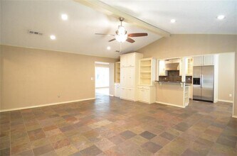 5 Ridgeview Cir in Richardson, TX - Building Photo - Building Photo