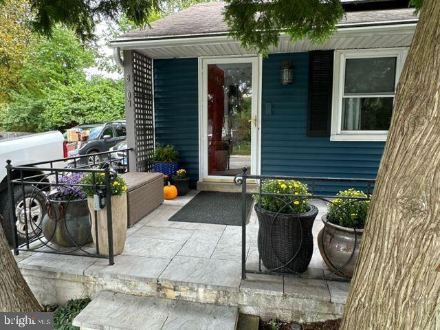 8409 Old Georgetown Rd in Bethesda, MD - Building Photo - Building Photo