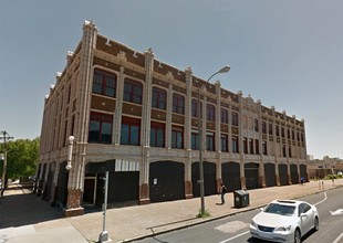 Melba Theatre in St. Louis, MO - Foto de edificio - Building Photo