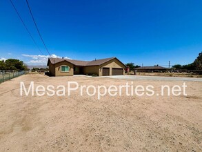 8135 Seventh Ave in Hesperia, CA - Building Photo - Building Photo