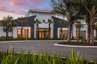 Grand Cypress in Saint Johns, FL - Building Photo - Building Photo