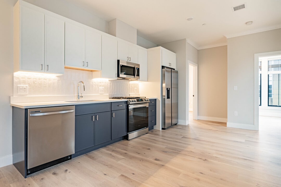 1 Adamson St in Boston, MA - Building Photo