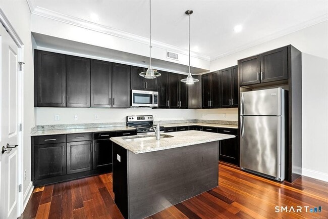 142 East Ave in Norwalk, CT - Foto de edificio - Building Photo