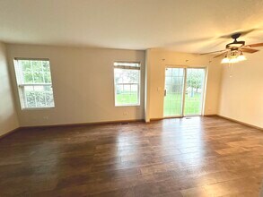 2341 Stoughton Cir in Aurora, IL - Building Photo - Building Photo