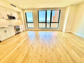 1211 Van St SE in Washington, DC - Building Photo - Building Photo