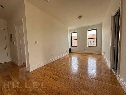 21-80-80 38th St in Queens, NY - Building Photo - Building Photo