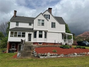 15 Pleasant View St in Griswold, CT - Building Photo - Building Photo