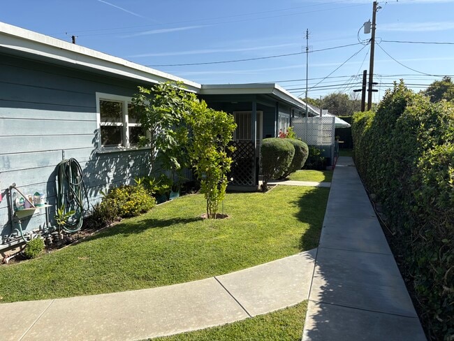 1312 N Kenwood St, Unit 1312 N Kenwood St in Burbank, CA - Building Photo - Building Photo