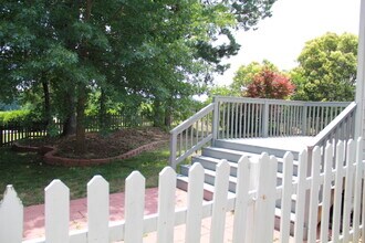 513 E Maple Ave in Holly Springs, NC - Building Photo - Building Photo
